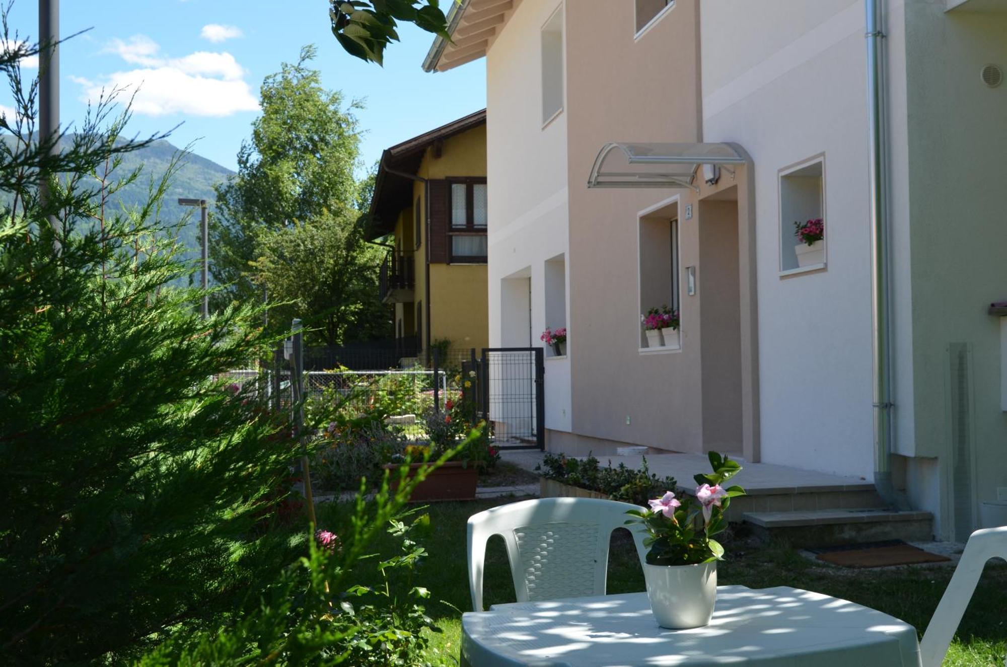 Ca' Del Lauro Apartment Caldonazzo Bagian luar foto